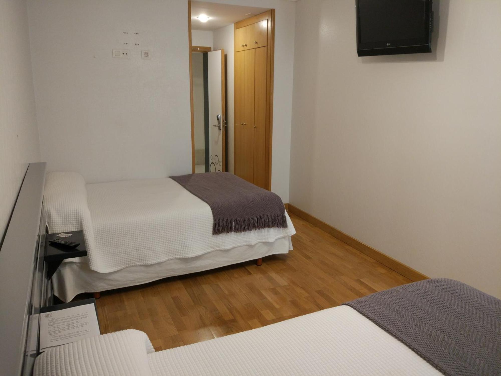 א-קורוניה Toctoc Rooms חדר תמונה
