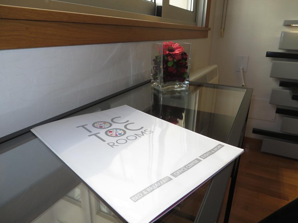 א-קורוניה Toctoc Rooms מראה חיצוני תמונה