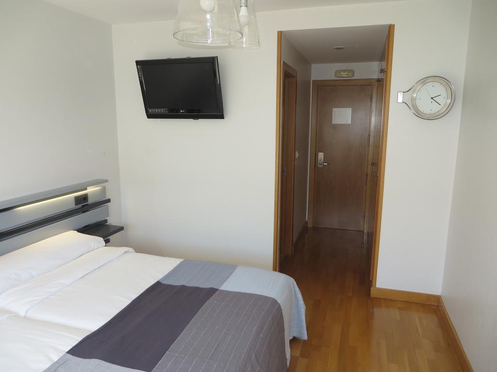 א-קורוניה Toctoc Rooms מראה חיצוני תמונה